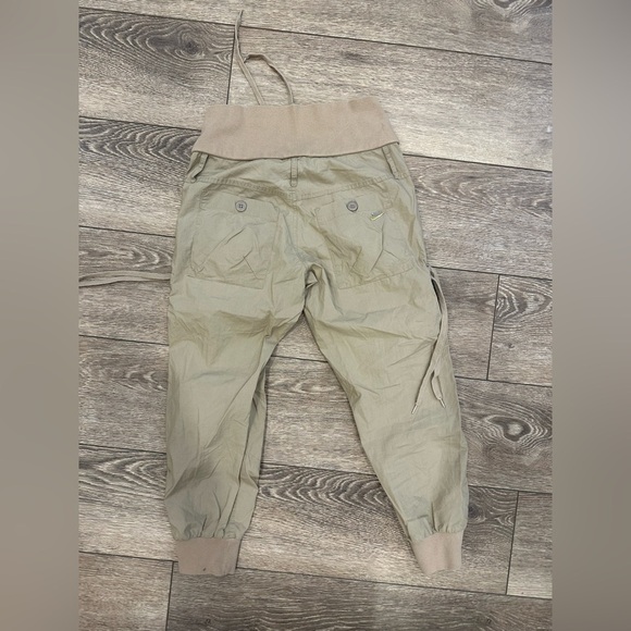 Nike Jogger Pants Crop Cotton Medium Beige Bling Quick Dry - Picture 2 of 5